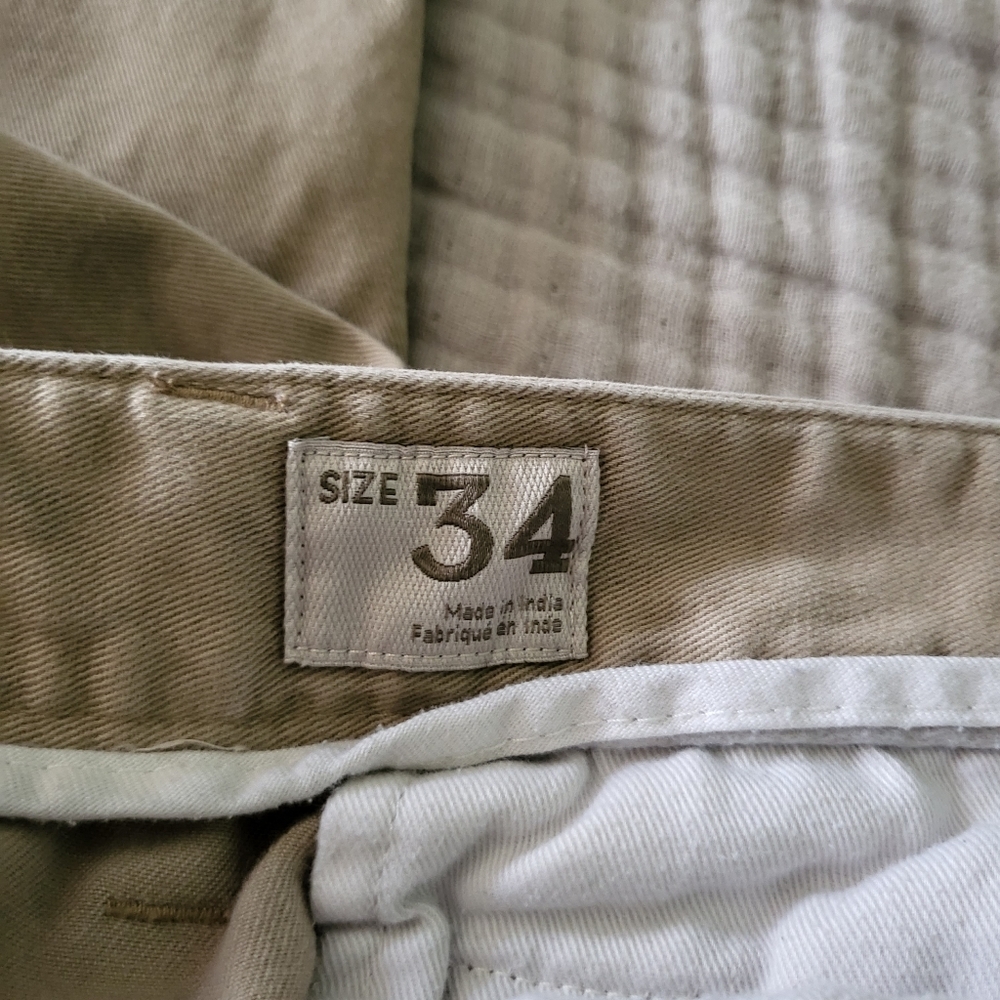 Timberland Men 34 Classic Fit brown khakis pants - Picture 4 of 6